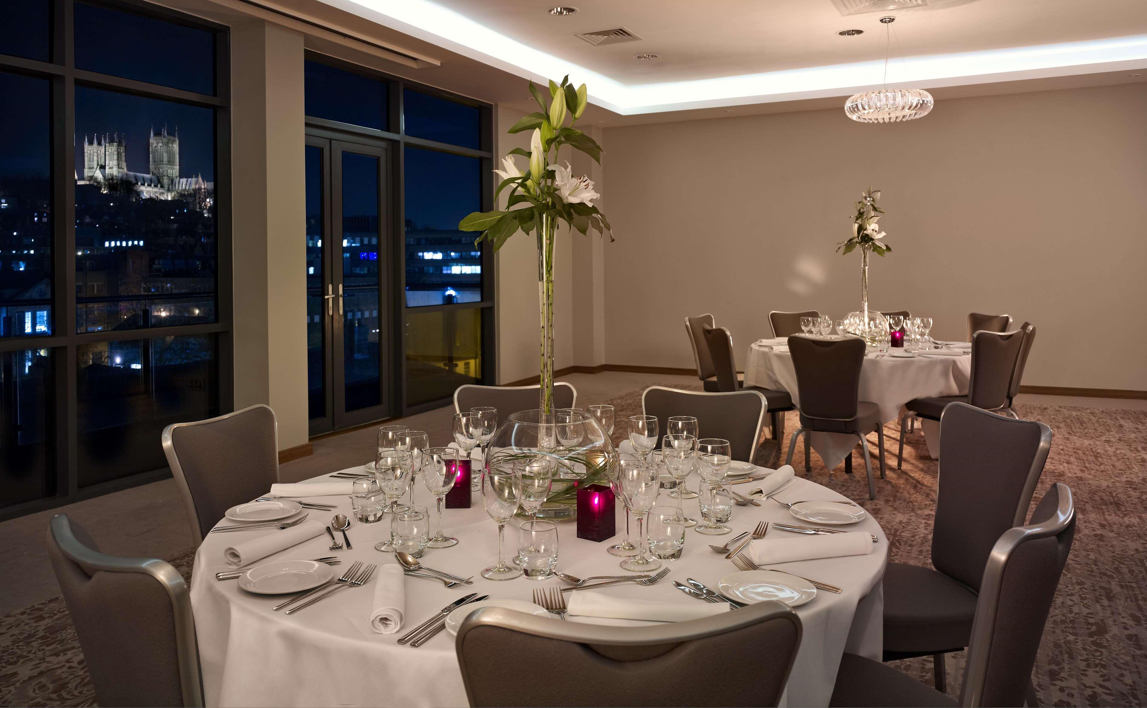 Doubletree By Hilton Lincoln Hotel Restaurant billede