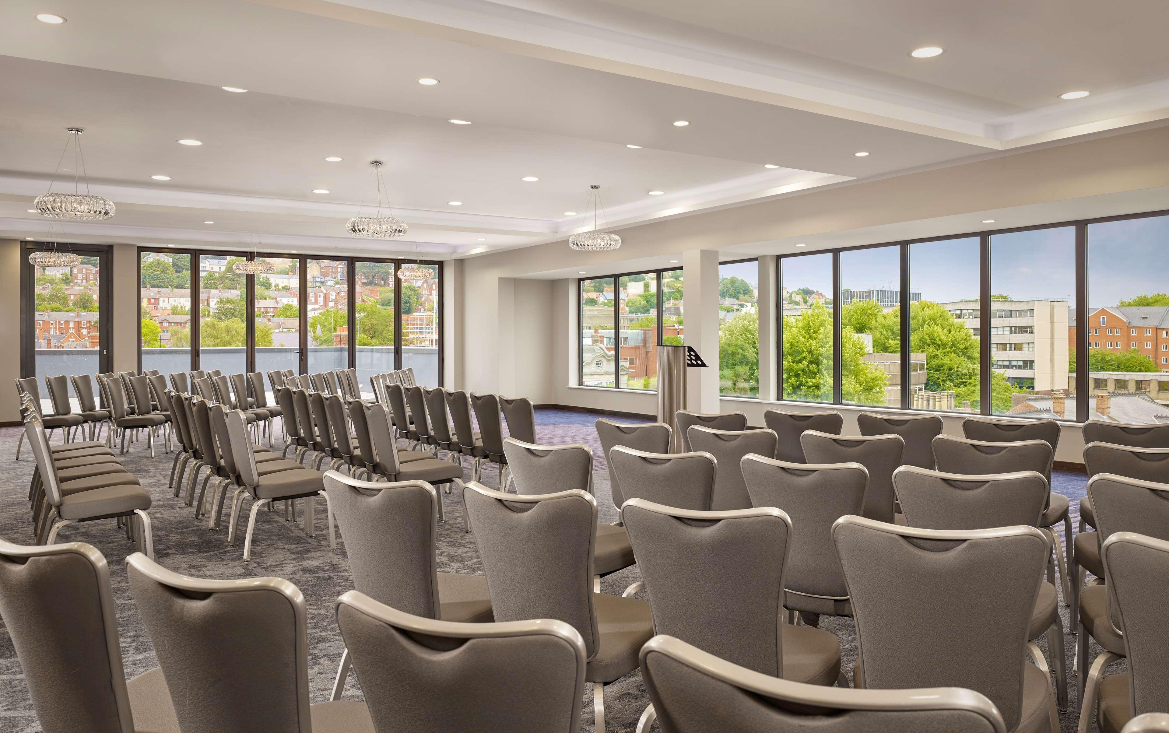 Doubletree By Hilton Lincoln Hotel Eksteriør billede