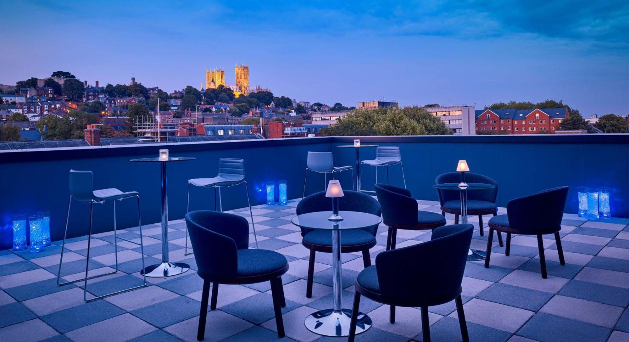 Doubletree By Hilton Lincoln Hotel Eksteriør billede