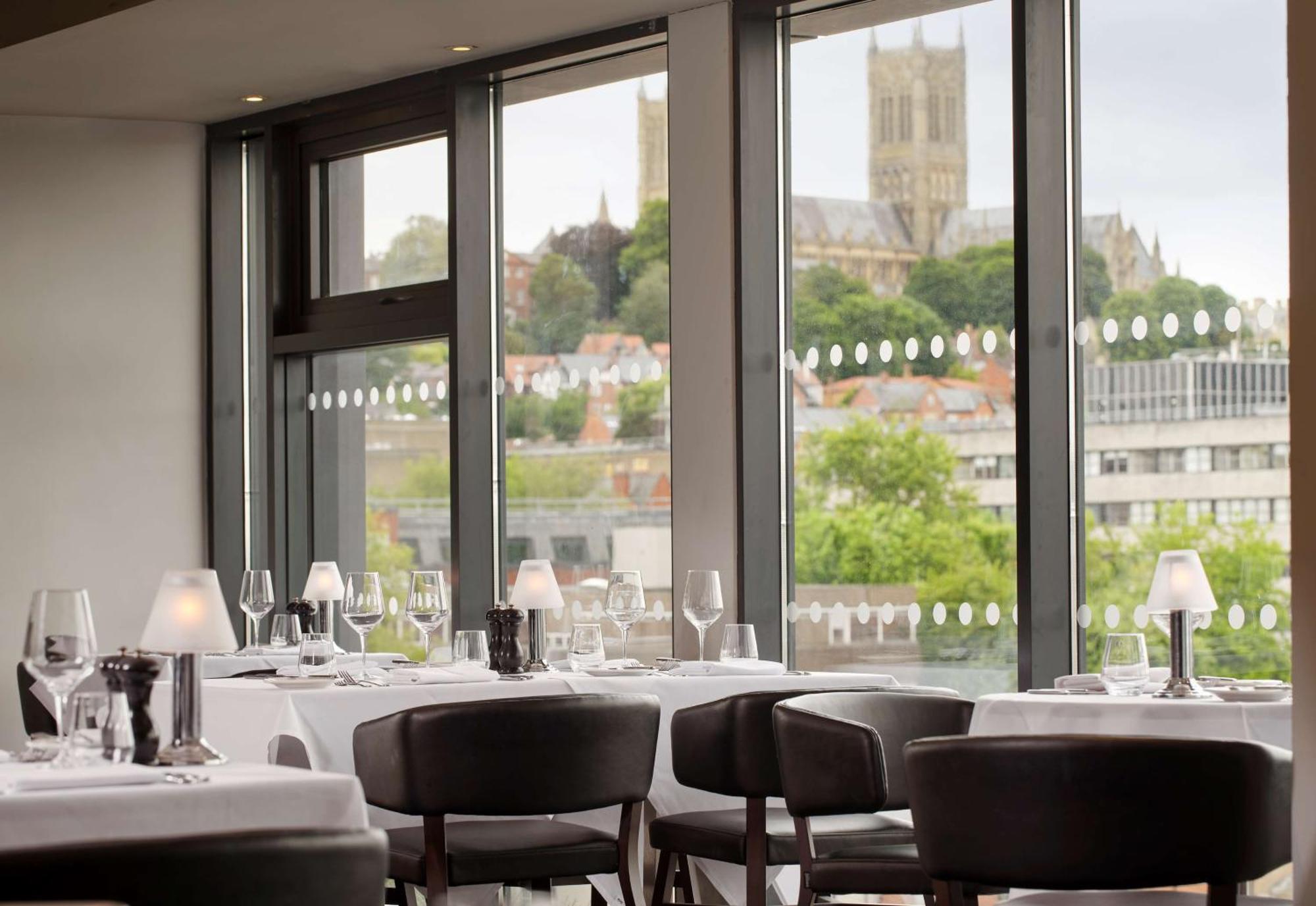 Doubletree By Hilton Lincoln Hotel Eksteriør billede